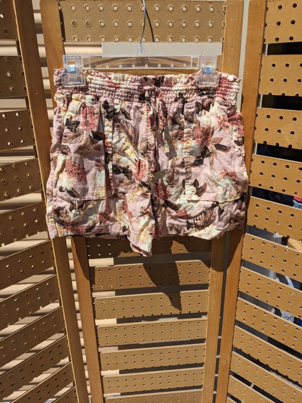Time And Tru Tropical Floral Drawstring Shorts Sz S (4-6) **Fundraiser Item** - Picture 2 of 7
